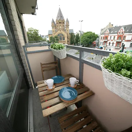 Studio Orange - Zentral Mit Balkon - Altstadt - Messe Appartement *