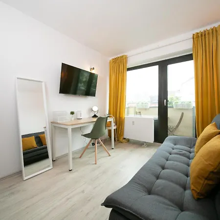 Studio Orange - Zentral Mit Balkon - Altstadt - Messe *