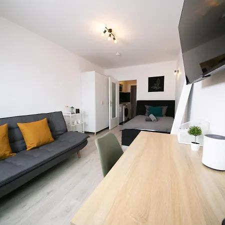 Studio Orange - Zentral Mit Balkon - Altstadt - Messe *