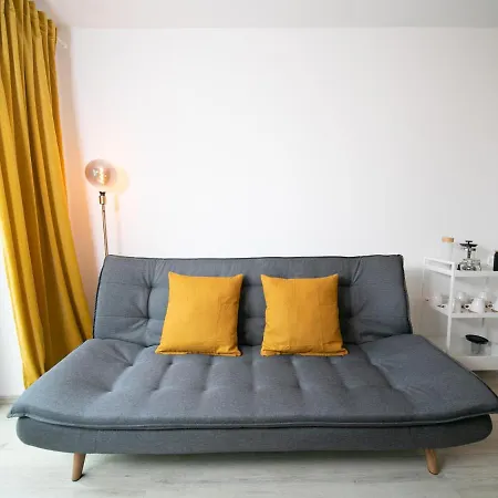 Apartment Studio Orange - Zentral Mit Balkon - Altstadt - Messe *