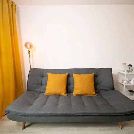 Studio Orange - Zentral Mit Balkon - Altstadt - Messe Apartment